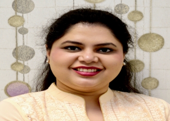 Dr-ameesha-mahajan-Dermatologist-doctors-Amritsar-Punjab-1