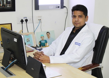 Dr-amit-jaikumar-Orthopedic-surgeons-Adhartal-jabalpur-Madhya-pradesh-1