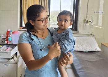 Dr-anita-chevle-Child-specialist-pediatrician-Thane-Maharashtra-1