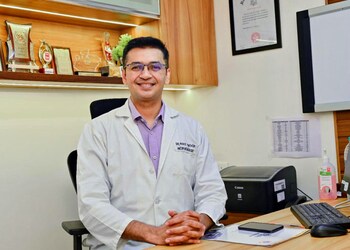 Dr-ankit-mathur-Neurosurgeons-Sudama-nagar-indore-Madhya-pradesh-1