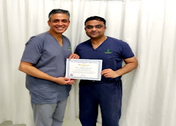 Dr-ankur-singh-Orthopedic-surgeons-Sector-15a-noida-Uttar-pradesh-2