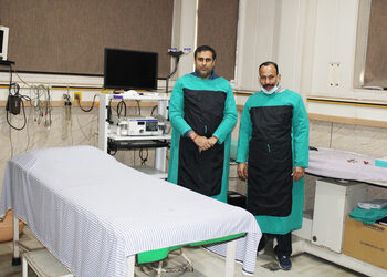 Dr-ankush-bansal-Gastroenterologists-Jalandhar-Punjab-2
