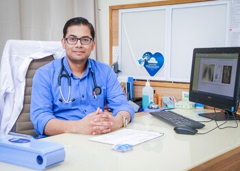 Dr-anshul-kumar-gupta-Cardiologists-Jhotwara-jaipur-Rajasthan-1