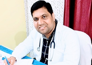 Dr-anshuman-singh-Gastroenterologists-Master-canteen-bhubaneswar-Odisha-1