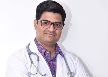 Dr-arihant-jain-Child-specialist-pediatrician-Jaipur-Rajasthan-1