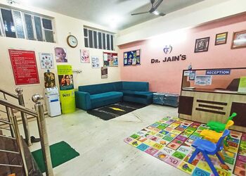 Dr-arihant-jain-Child-specialist-pediatrician-Mansarovar-jaipur-Rajasthan-2