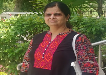 Dr-asha-dixit-Child-specialist-pediatrician-Bhopal-Madhya-pradesh-1