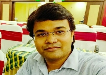 Dr-atulya-chaudhary-Rheumatologist-doctors-Bargadwa-gorakhpur-Uttar-pradesh-1