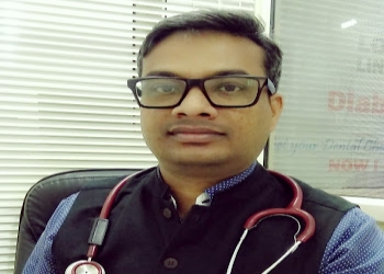Dr-avinash-kumar-family-physician-diabetologist-diabetic-foot-surgeon-diabetes-reversal-specialist-General-physicians-Ranchi-Jharkhand-1