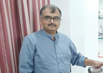 Dr-bhavesh-shah-Dermatologist-doctors-Bhaktinagar-rajkot-Gujarat-1