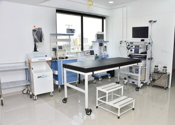 Dr-chirag-n-shah-Gastroenterologists-Ahmedabad-Gujarat-3