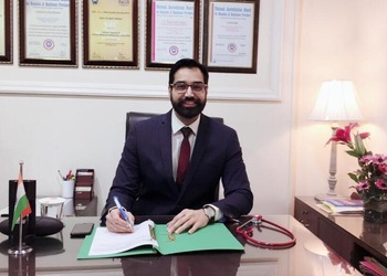 Dr-damanbir-schahal-Urologist-doctors-Adarsh-nagar-jalandhar-Punjab-1