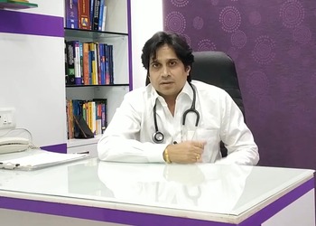 Dr-deepak-chaturvedi-Diabetologist-doctors-Andheri-mumbai-Maharashtra-1