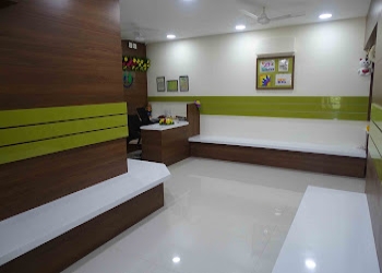 Dr-dhara-harikantbhai-nanavaty-foram-clinic-for-children-Child-specialist-pediatrician-Gandhinagar-Gujarat-2