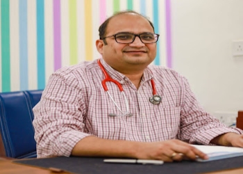 Dr-dharmanshu-chaube-Child-specialist-pediatrician-Indore-Madhya-pradesh-1