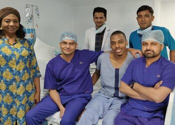 Dr-dheeraj-dubay-Orthopedic-surgeons-Pratap-nagar-jaipur-Rajasthan-3