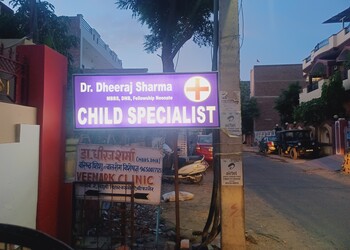 Dr-dheeraj-sharma-Child-specialist-pediatrician-Bikaner-Rajasthan-3