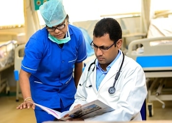 Dr-dinesh-shukla-Neurosurgeons-Civil-lines-jhansi-Uttar-pradesh-2