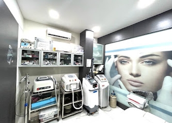 Dr-dulanges-skin-cosmetic-laser-center-Dermatologist-doctors-Solapur-Maharashtra-2