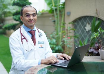 Dr-g-vamshi-krishna-reddy-Cancer-specialists-oncologists-Ramagundam-Telangana-1