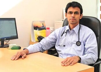 Dr-ganesh-h-k-Diabetologist-doctors-Mangalore-Karnataka-1