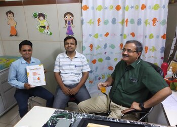 Dr-gaurav-gomber-Child-specialist-pediatrician-Bikaner-Rajasthan-2