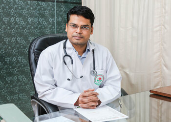 Dr-gaurav-singhal-Cardiologists-Shastri-nagar-jaipur-Rajasthan-1