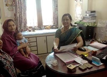 Dr-geeta-bansal-dadabari-Child-specialist-pediatrician-Talwandi-kota-Rajasthan-2
