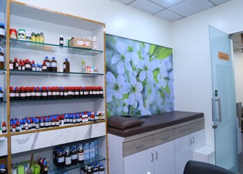 Dr-geetas-homoeopathy-clinic-Homeopathic-clinics-Pune-Maharashtra-3