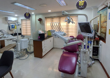 Dr-gins-pauls-dental-designs-Dental-clinics-Kowdiar-thiruvananthapuram-Kerala-2