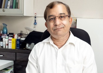 Dr-girish-k-shah-Dermatologist-doctors-Borivali-mumbai-Maharashtra-1