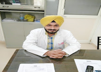 Dr-harpreet-singh-psychiatrist-advance-mind-wellness-centre-Psychiatrists-Model-gram-ludhiana-Punjab-2