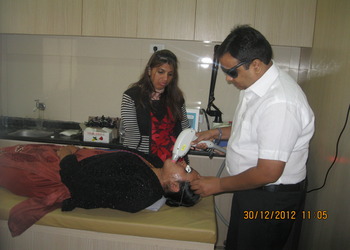 Dr-hemendra-solanki-Dermatologist-doctors-Junagadh-Gujarat-3