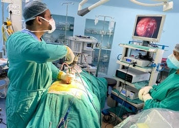 Dr-himanshu-tyagi-Orthopedic-surgeons-Noida-Uttar-pradesh-3
