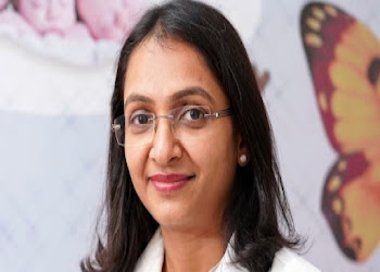 Dr-hina-desai-Child-specialist-pediatrician-Varachha-surat-Gujarat-2