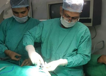 Dr-id-chaurasia-Neurosurgeons-Bhopal-Madhya-pradesh-3