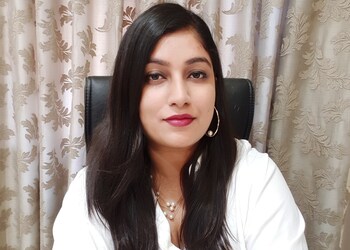 Dr-ishita-raka-pandit-Dermatologist-doctors-Kamla-nagar-agra-Uttar-pradesh-1