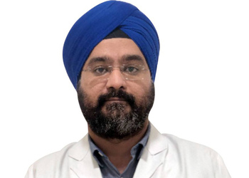 Dr-jaspreet-singh-chhabra-Urologist-doctors-Sarabha-nagar-ludhiana-Punjab-1