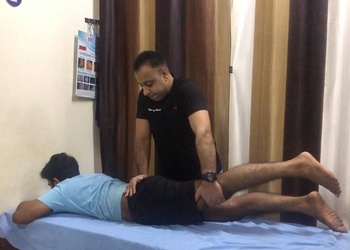 Dr-jayant-healing-hands-Physiotherapists-New-delhi-Delhi-2