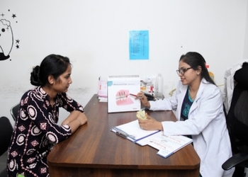 Dr-kamini-verma-Dental-clinics-Ratlam-Madhya-pradesh-1