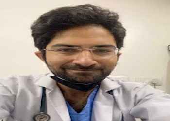 Dr-karan-bagga-newborn-and-child-specialist-Child-specialist-pediatrician-Anand-vihar-Delhi-1