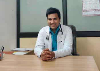 Dr-kartik-goyal-Gastroenterologists-Bhai-randhir-singh-nagar-ludhiana-Punjab-1