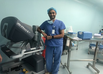 Dr-karun-singla-Urologist-doctors-Chandigarh-Chandigarh-2