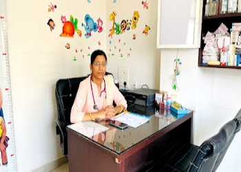 Dr-kirti-narayan-Child-specialist-pediatrician-Bhopal-Madhya-pradesh-1