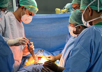 Dr-krishnakumar-Orthopedic-surgeons-Kakkanad-kochi-Kerala-3