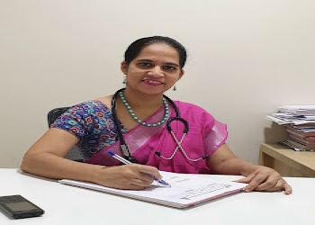 Dr-kshama-kulkarni-Child-specialist-pediatrician-Kothrud-pune-Maharashtra-2