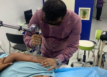 Dr-kunal-sinha-Dermatologist-doctors-Ashok-rajpath-patna-Bihar-2