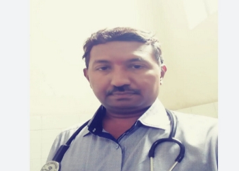 Dr-lakshmi-narayana-munirathi-Child-specialist-pediatrician-Nampally-hyderabad-Telangana-1