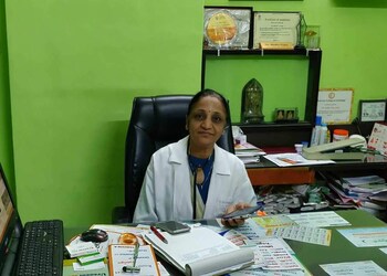 Dr-madhu-v-gupta-Diabetologist-doctors-Borivali-mumbai-Maharashtra-1