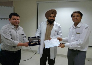 Dr-mandeep-singh-sandhu-Orthopedic-surgeons-Amritsar-Punjab-3
